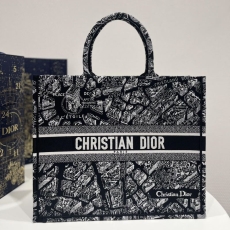 Christian Dior Shopping Bags